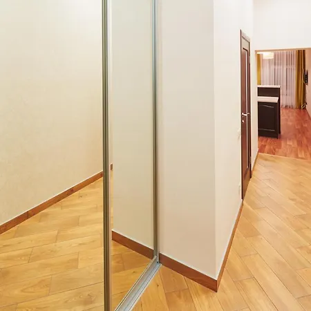 2 хв ходу до оперного театру!студія класс! Apartment